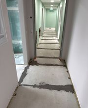Spachteln des Bodens