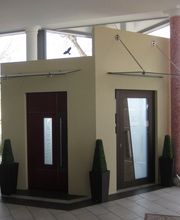 Haustüren mit Vordach Ausstellung