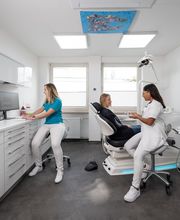 Zahnarztpraxis Wendl Bild 1