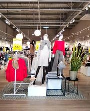 Takko Fashion image 3