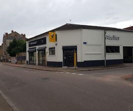 Renault Garage Jacquet Agent image 2