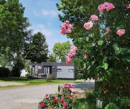 Le Vert Village image 1