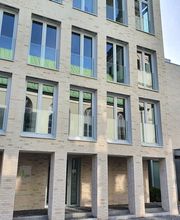 2020 wurden Umbau und Sanierung des Ev. Kreiskirchenamtes Hamm erfolgreich abgeschlossen.
Es ist ein helles, freundliches Haus, mit vielen bodentiefen Fenstern – einladend und voller Transparenz. Es ist behindertengerecht und wurde energetisch saniert und technisch nachgerüstet. Es liegt im Lutherviertel, direkt gegenüber der Jugendkirche.