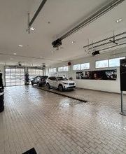 BMW of Traverse City - Service & Parts image 3