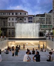 Apple Piazza Liberty immagine 1