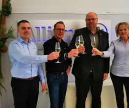 30. jähriges mit Bürgermeister 1.jpg