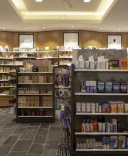 intérieur-de-la-pharmacie-amavita-verbier