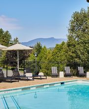 Bluebird Cady Hill Lodge image 4