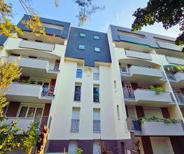 Lorillard Façades image 2
