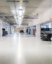 intérieur du parking Jean Bouin à Paris