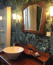 Les Fleurs De Lys image 13