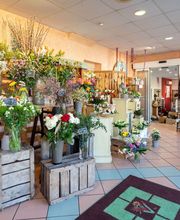 Fleuriste Vautcranne image 8