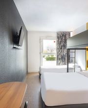 B&B HOTEL Cholet Nord image 5