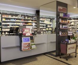 Comptoir-de-sortie-pharmacie-amavita