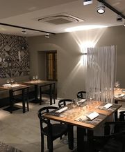 Le Coq Rouge image 6