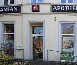 Aussenansicht der Damian-Apotheke