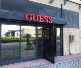 GUESS immagine 2