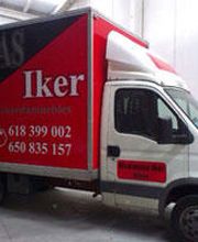mudanzas-iker-vehiculo-de-mudanza-estacionado.jpg
