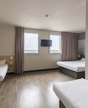 B&B HOTEL Montargis image 4