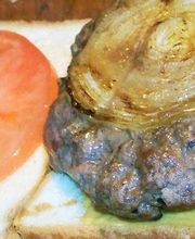 Louis' Lunch image 8