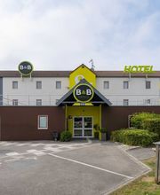 B&B HOTEL Calais Centre Saint-Pierre image 2