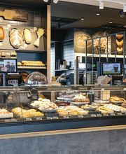 Junge Die Bäckerei. Bild 11