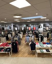 AWG Mode Center Sonneberg Bild 3