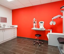 Opticien ÉPERNAY - PIERRY Optical Center image 1