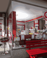 Aussenansicht der Pelikan-Apotheke