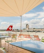 Sportsbar & Terrasse Bild 6