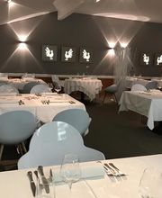 Le Coq Rouge image 4