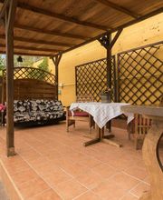 Alojamiento Turístico Completo con piscina y jardín imagen 14