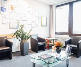 Zahnarztpraxis Wir sind Anders - Zahnärzte Crailsheim Wartezimmer