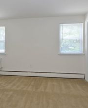 Concord Court Apartments image 15