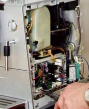 Elektrofachgeschäft Schneebeli Jack Bild 1