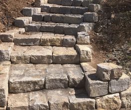 Treppe aus Kirchheimer Muschelkalk