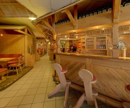 Marena Restaurant + Bowling Bild 1