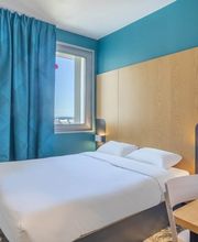 B&B HOTEL Marseille Les Ports image 2