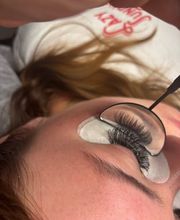 Lashes by Larissa Bild 6
