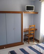 HOTEL L ENTRACTE image 4