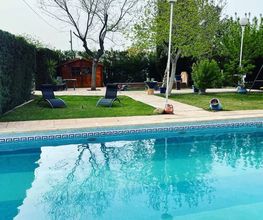 Limpieza_piscina_residencial_Jardineria_del_Oeste_Merida_Badajoz.jpeg