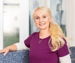 Zahnärztin Dr. Cordula Bastian Bild 3