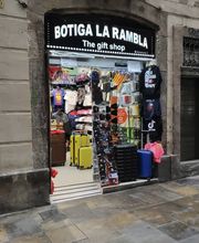 Luggage Storage near La Rambla - Radical Storage imagen 5