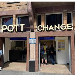 Pott Change Damrak