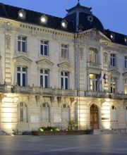 Mairie de Mont de Marsan image 1