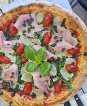 Pizzeria o maranello image 8