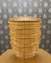 Urne Baumstamm Modern (Aus Lehm gebrannte Biourne)