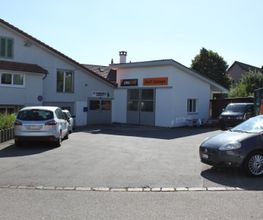 Martinez, Dorf Garage Bild 2