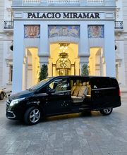 AutoHispalis - Alquiler de minivan con conductor en Sevilla imagen 4