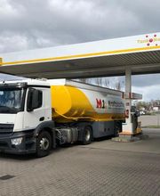 Kraftstoffbelieferung der M1 Tankstelle in Wunstorf
